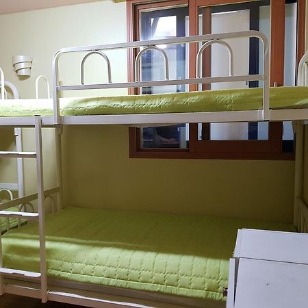 Hostel Lyndon Jeju Esterno foto
