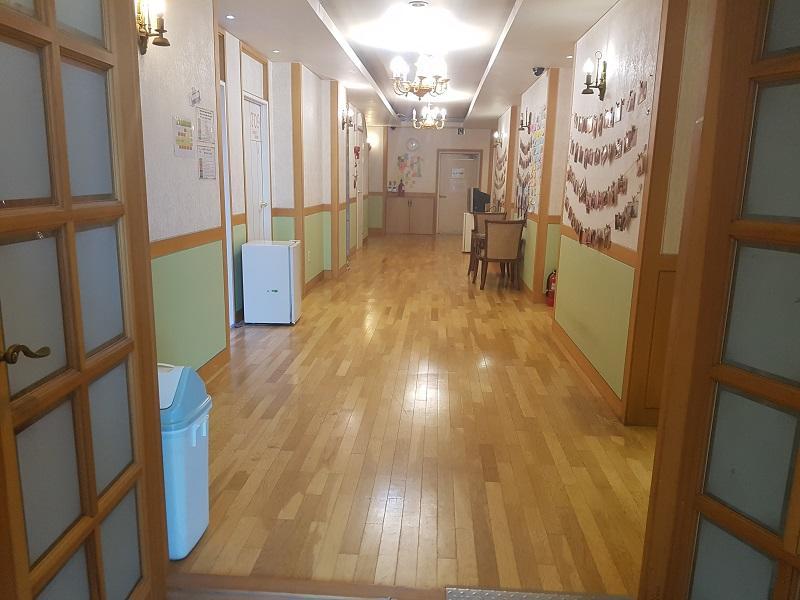 Hostel Lyndon Jeju Esterno foto