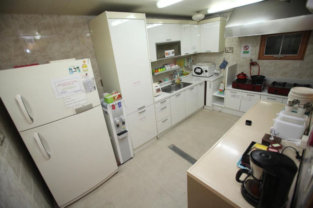 Hostel Lyndon Jeju Esterno foto